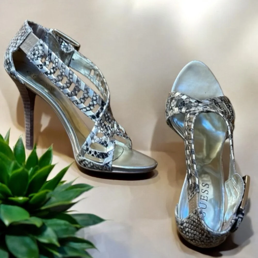 Guess Women’s Rianne Python Print Sandals - Picture 11 of 16